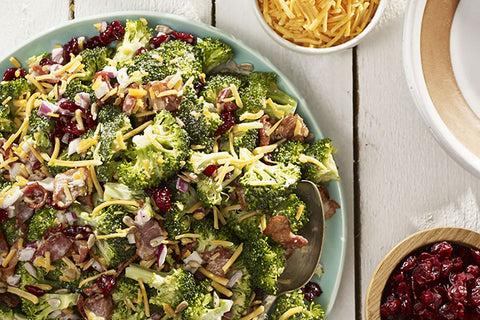 fresh broccoli salald with cranberry - food - health blog - bokitta blog 