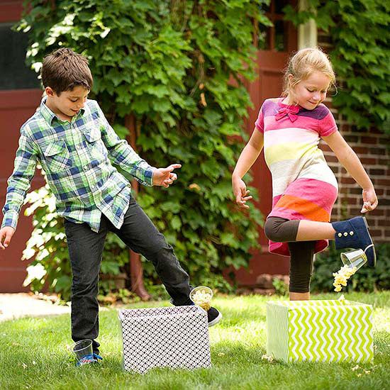 popcorn foot race