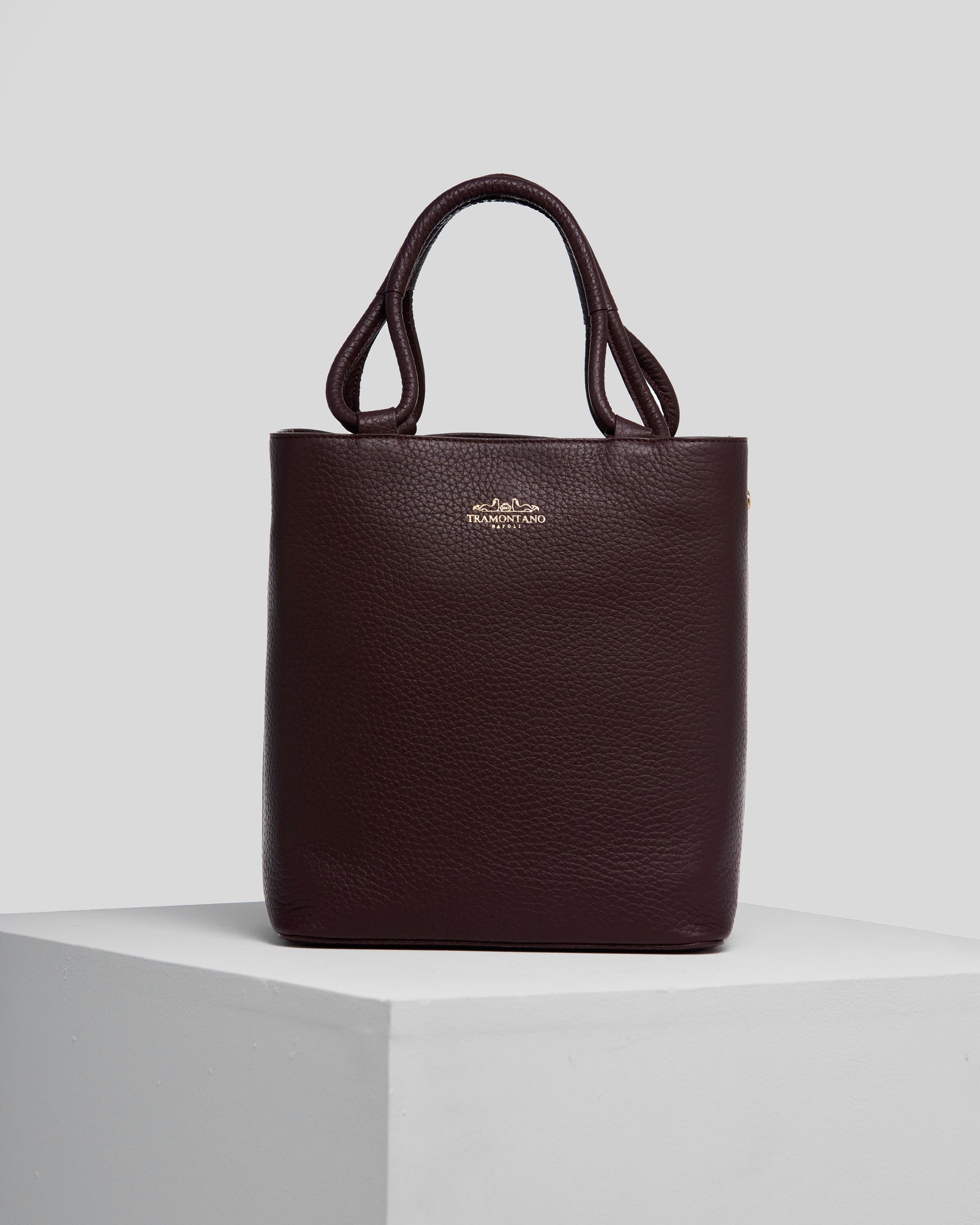 The 16 Best Leather Tote Bags for Women, According to Editors and