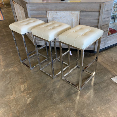 MITCHELL GOLD BARSTOOLS 