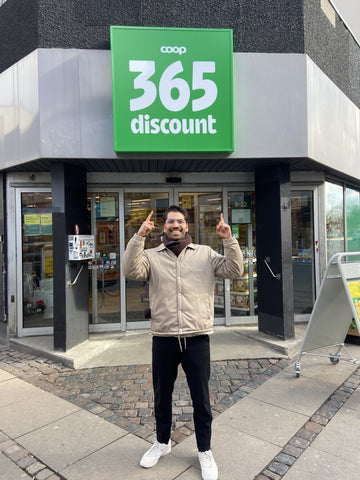 Skosh co-founder Max in front of Coop 365 store in Copenhagen