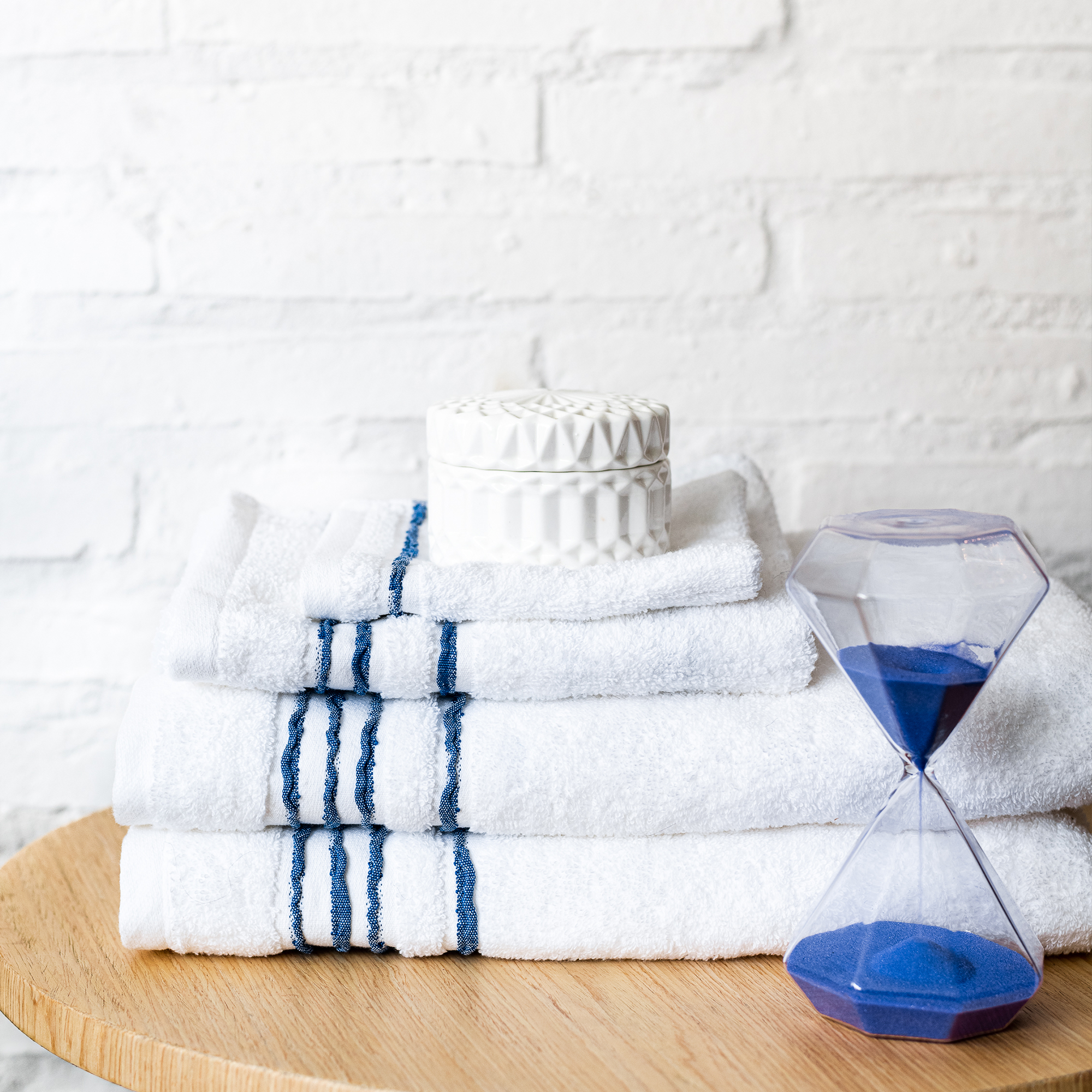 Textura Towels – Sttelli