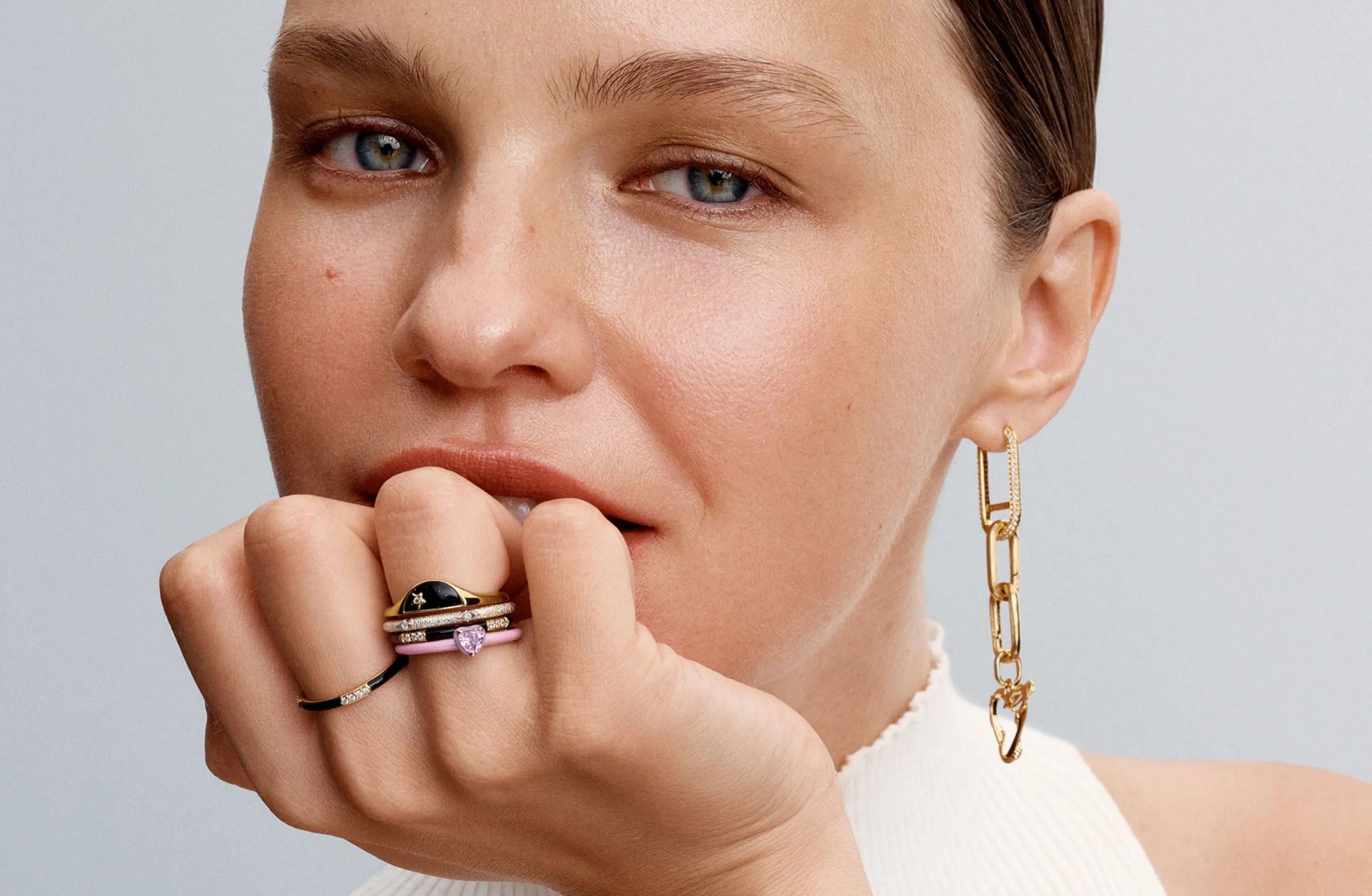 Stackable_rings_3.webp__PID:caa375fb-6140-4a6c-9281-12feb2f88251