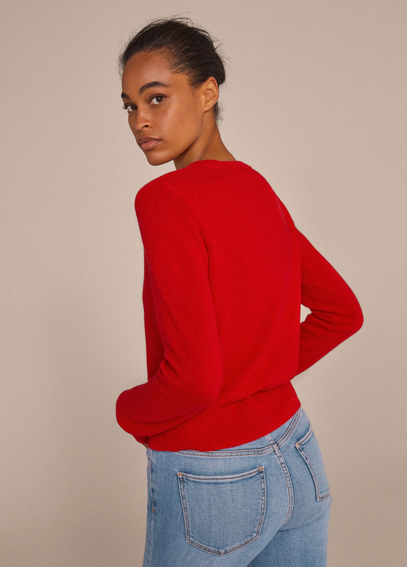 CASHMERE SWEATER