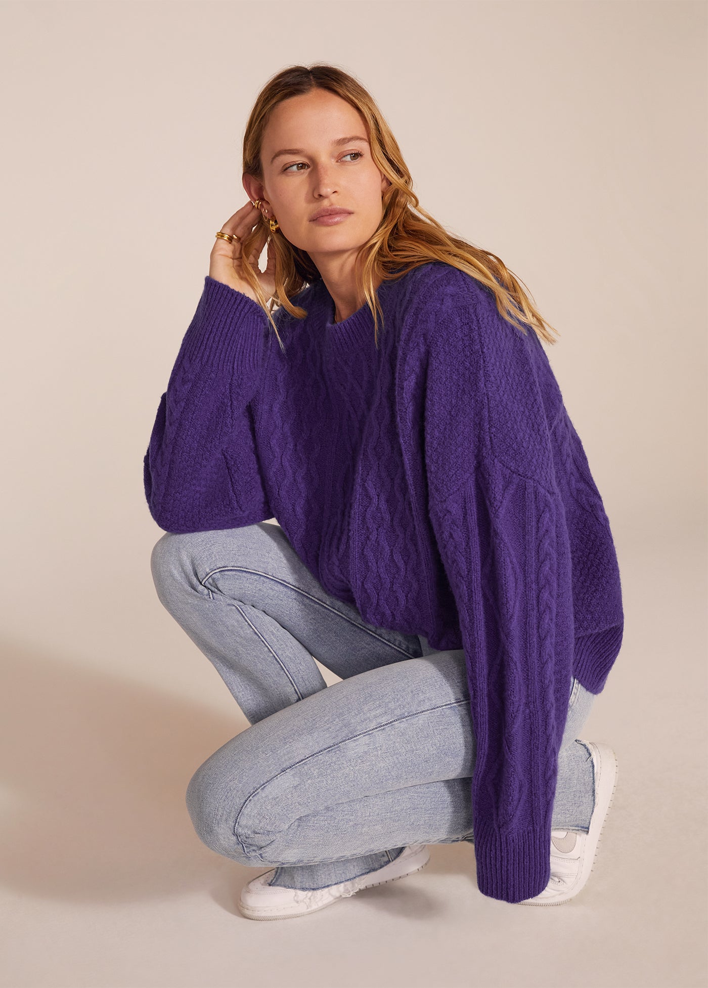 THE OVERSIZED CABLE SWEATER