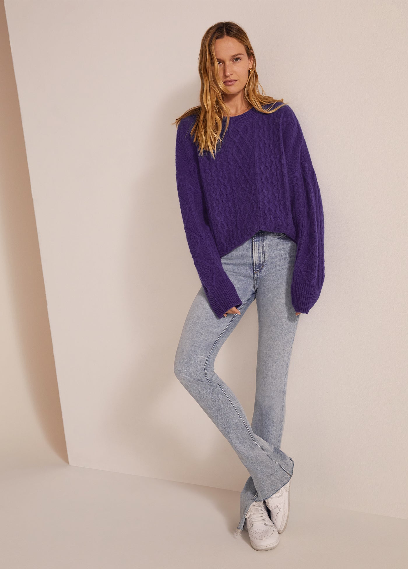 THE OVERSIZED CABLE SWEATER