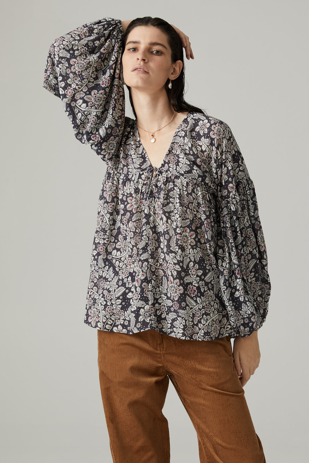 Alaya Moss Crepe Blouse