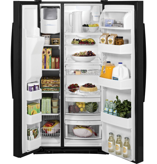GE - 32.75 Inch 23.2 cu. ft Side by Side Refrigerator in Black - GSS23