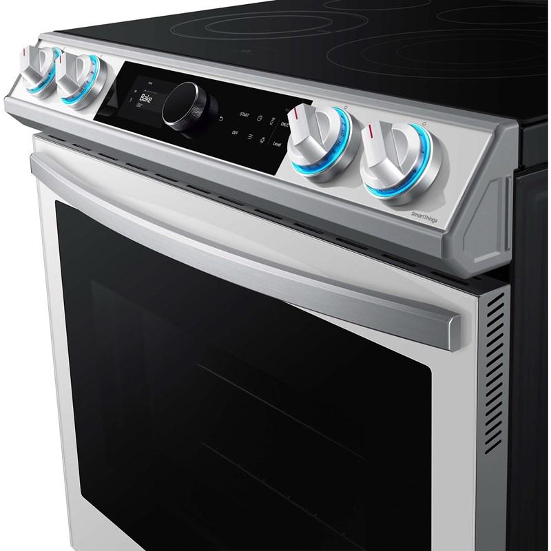 Samsung Bespoke 6.3 cu. ft Electric Range in White NE63BB871112AC