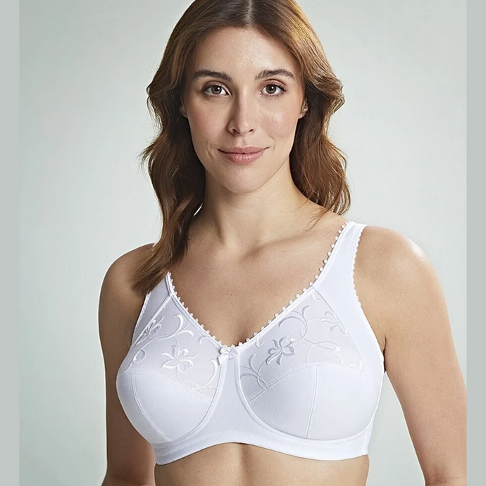 Royce Lingerie Impact Free Flex Fit Sports Bra in White - She Science