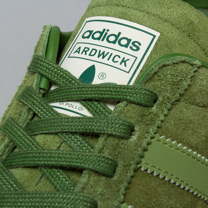 green velvet adidas trainers