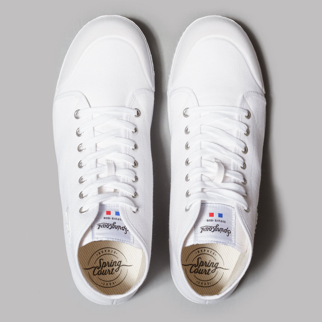 Spring Court B2 Classic Canvas (White 