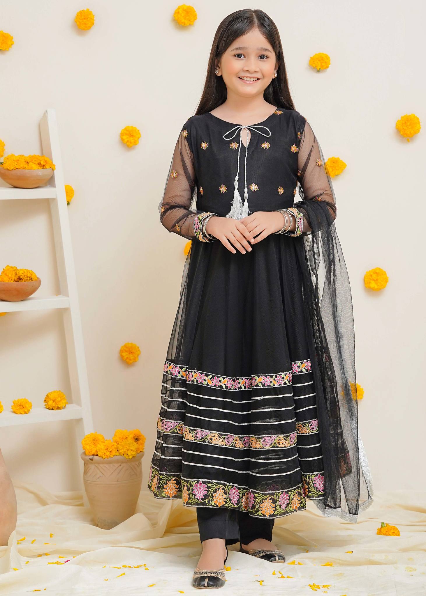 Online dresses sale for girls
