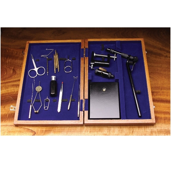 Hareline Fly Tying Material Kit With Economy Tools and Vise – Fly