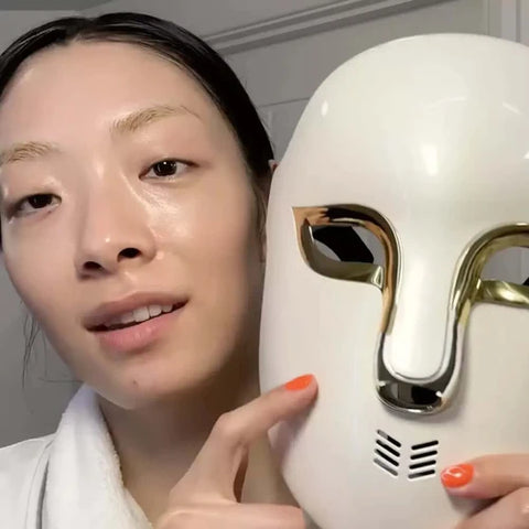 EvenSkyn Mirage­ Pro LED Phototherapy Face Mask