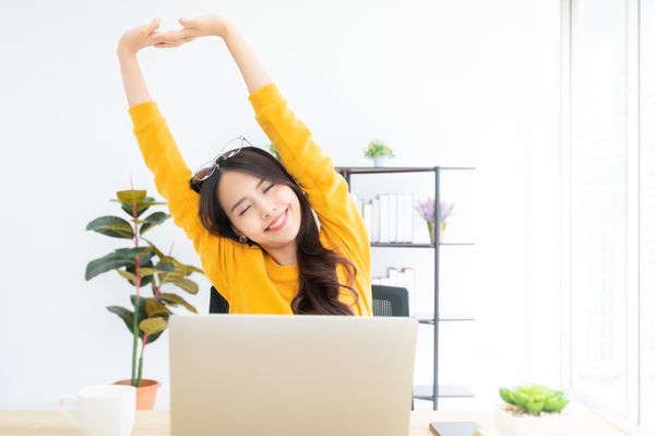 correct desk posture