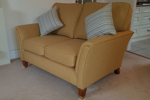 Richmond_sofa_gold