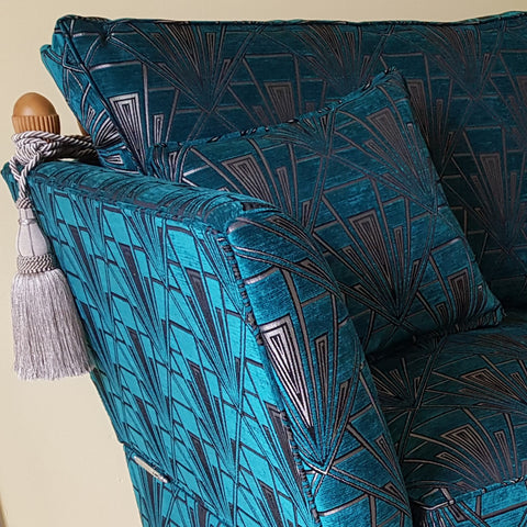 Stowe_Knole_sofa_in_Fibre_Naturelle_Gatsby_fabric