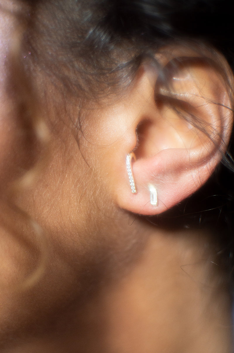 Gevlekt schreeuw ingewikkeld Electric Jewelry gold with zirconia Suspender earring – Harmonized