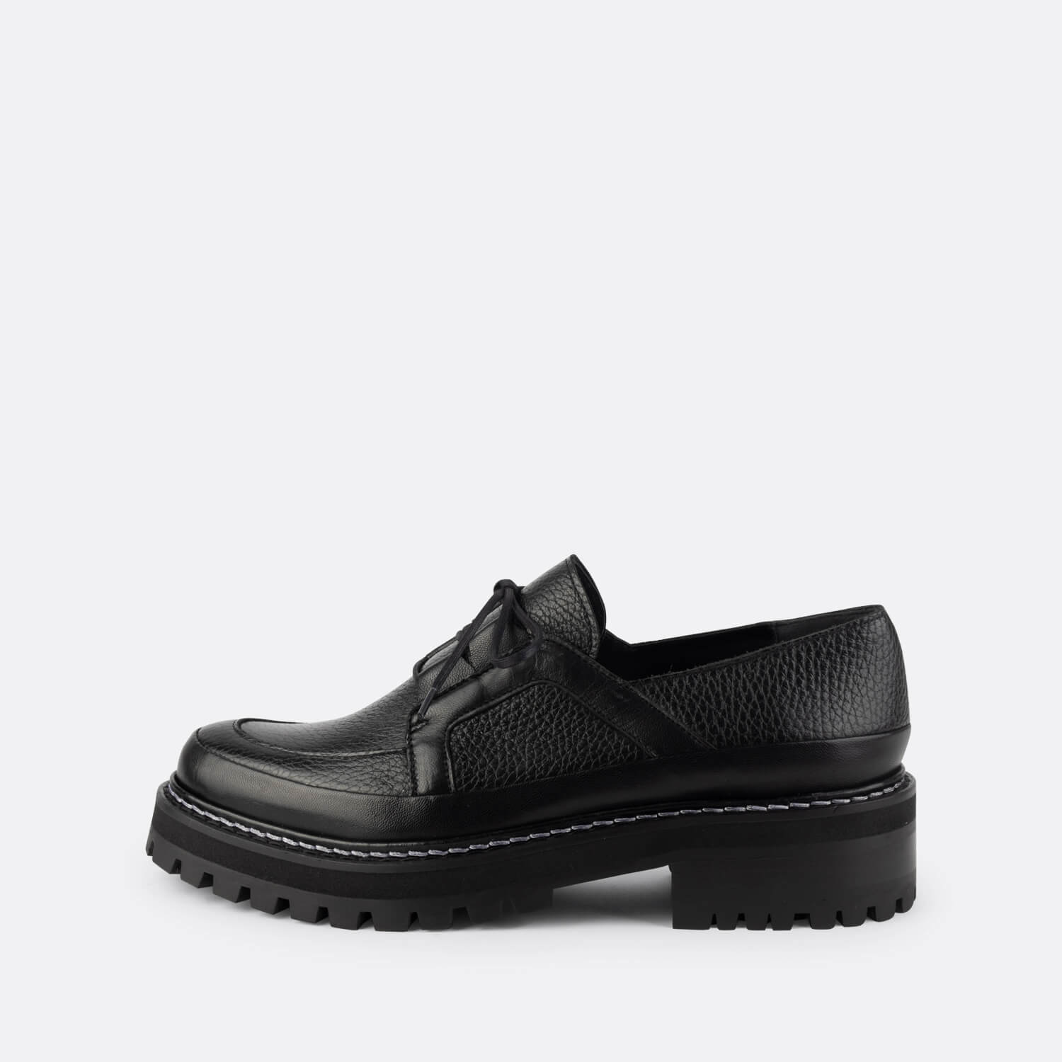 lace up loafers