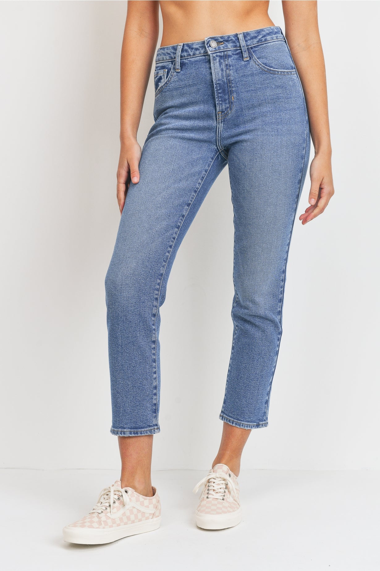 Medium Wash Contemporary Slim Straight