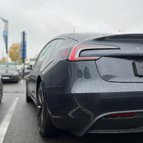 Tesla Model Y Innenraum – SilentDrive.de