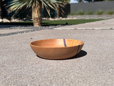 Maple bowl with veneer