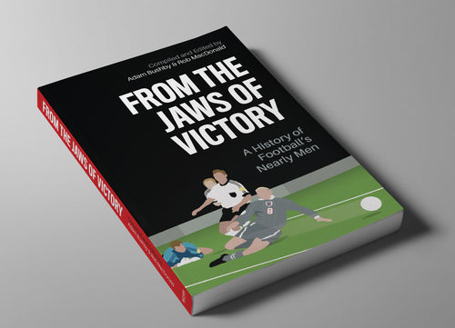 The Ecstasy of Defeat: Sports Reporting at Its Finest by the Editors of the  Onion: Editors of The Onion: 9781401310721: : Books