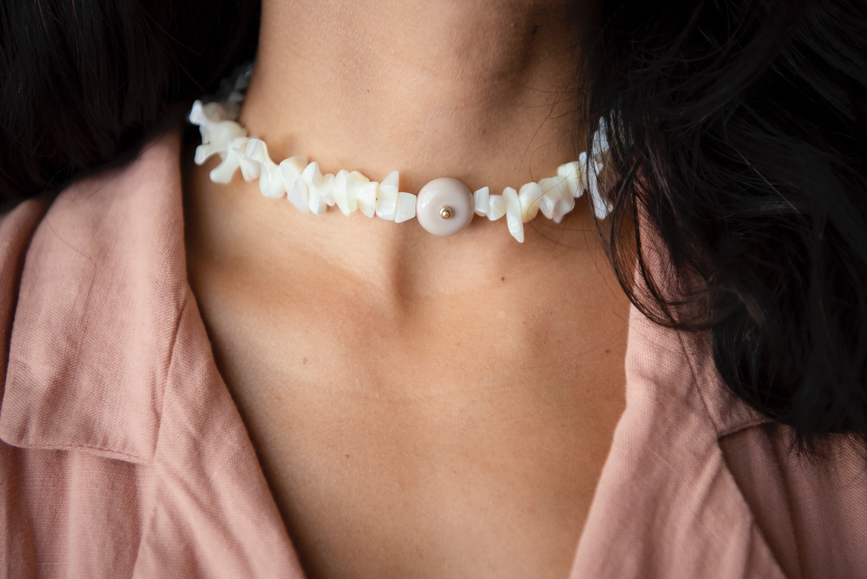 vivi necklace pearl