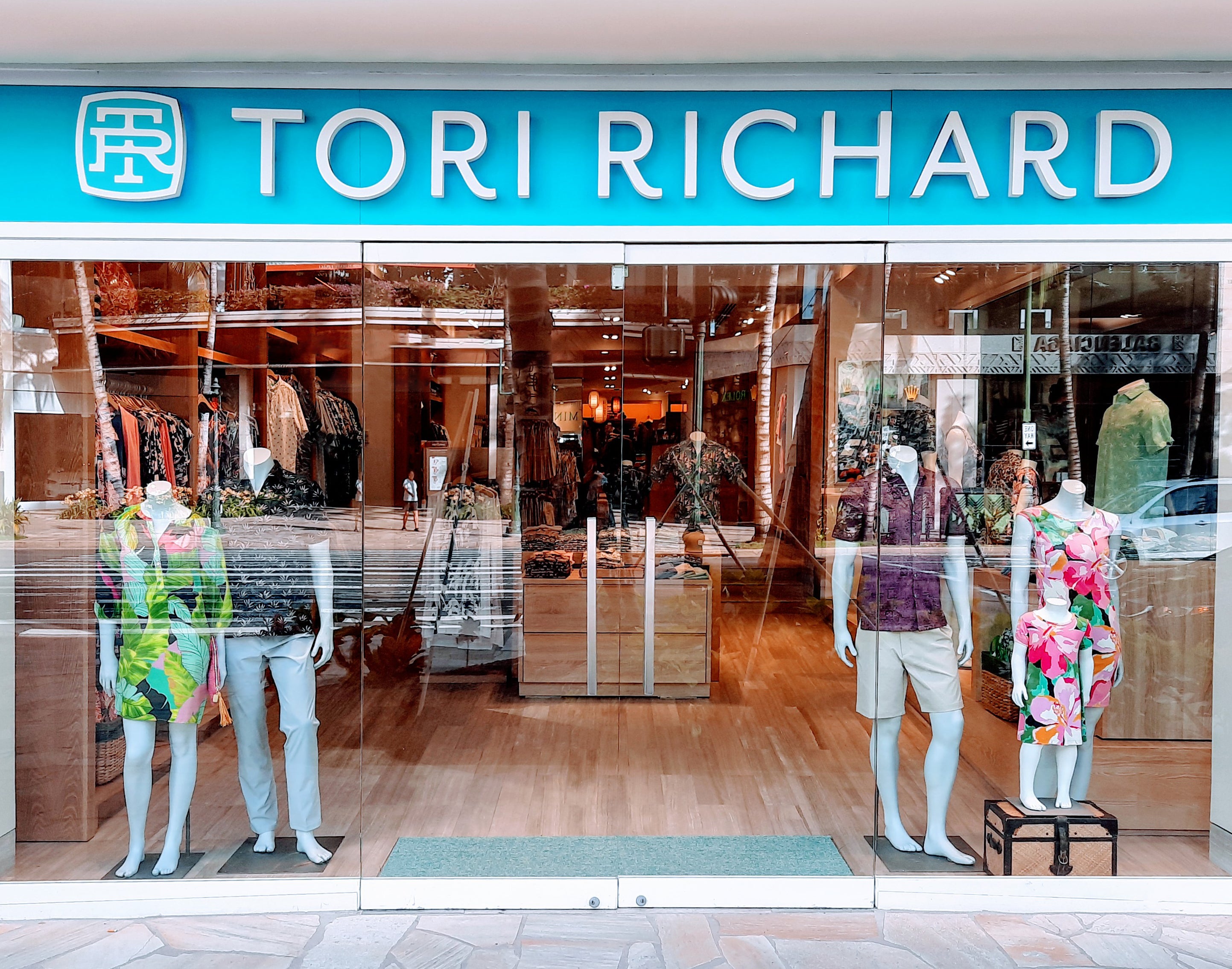 TORI RICHARD | My Gift Hawaii