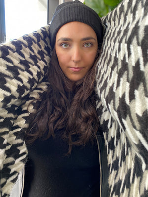 Luxe Warm Houndstooth SB Blanket Scarf
