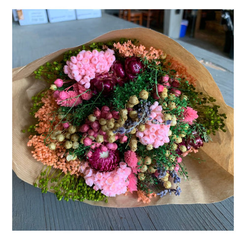 Sweetheart pink dried flower bouquet - in paper heart wrap- Mother's D –  The Gathering Garden