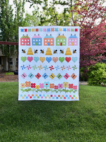 WELCOME SUMMER SATURDAY SAMPLER QUILT