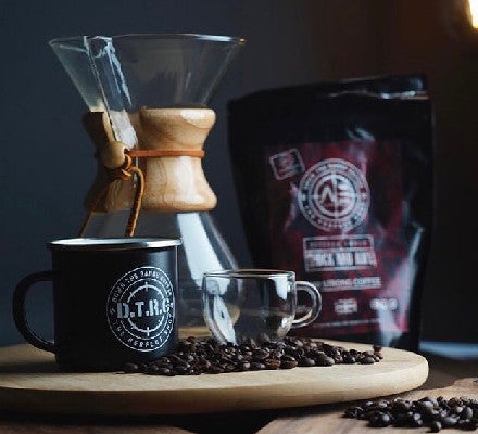 coffee-dripper-with-mug-beans