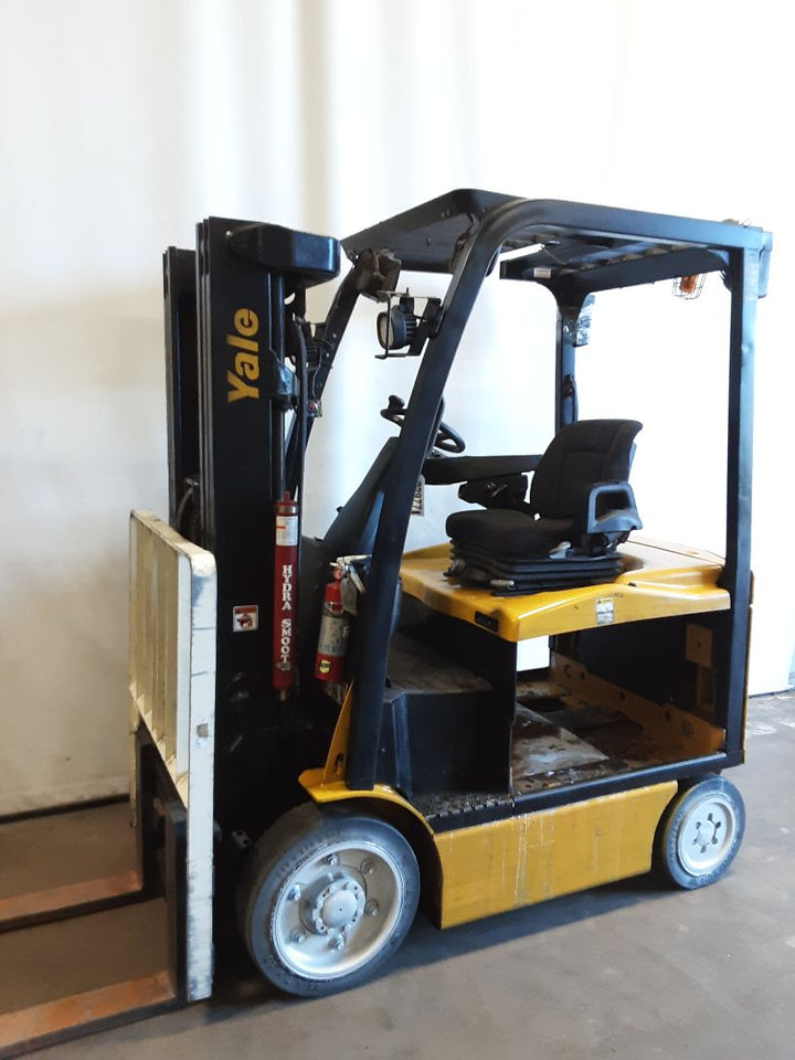 crown electric sit down forklift