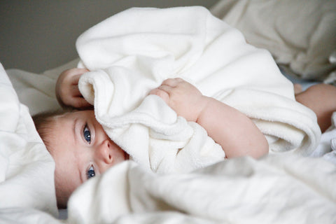 5 Tips for Keeping Your Baby Warm On Cold Nights