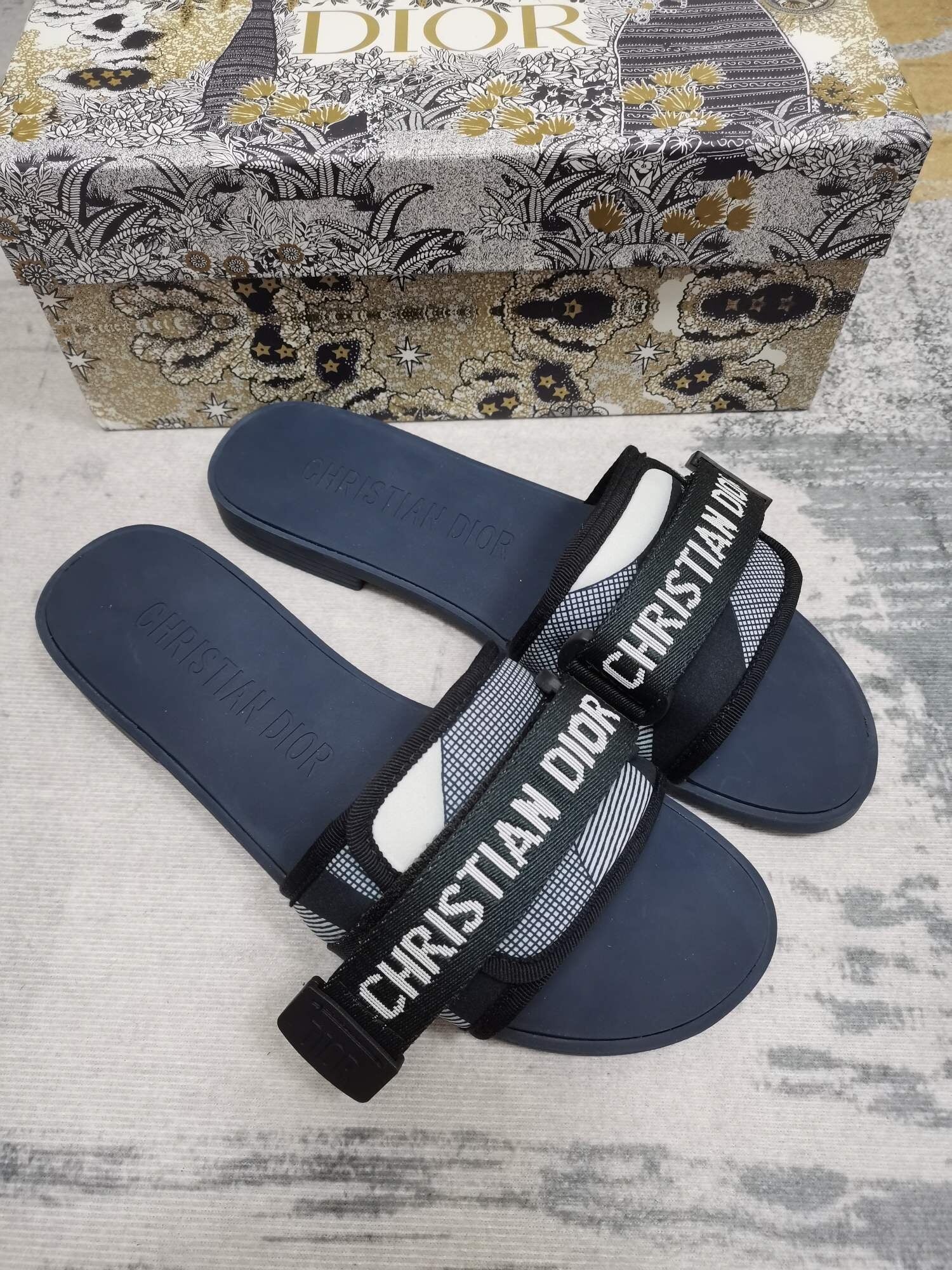 DIOR Fashion casual sandals