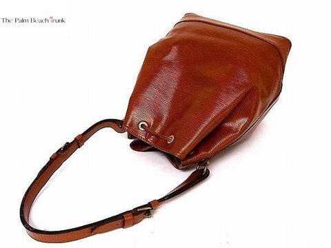 Used] Louis Vuitton Epi ☆ Shoulder Bag Drawstring Purse Noe Beige Leather  ref.402987 - Joli Closet