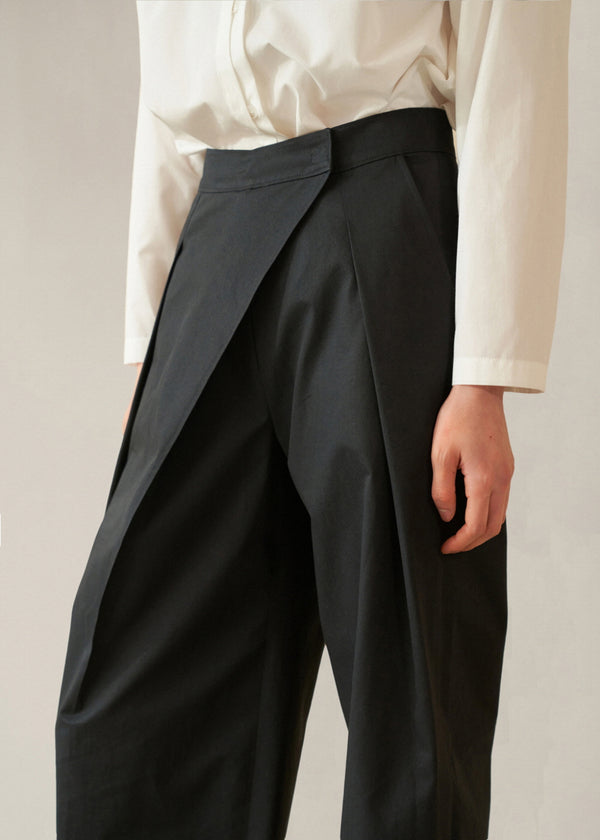 Tamme タム ∠13° WIDE SLACKS / BLK-