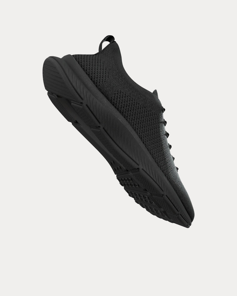 black running trainers