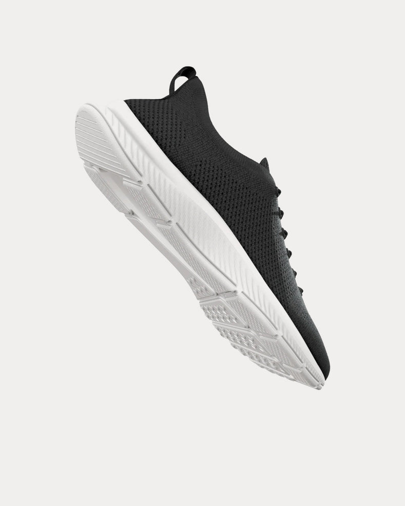 black running trainers