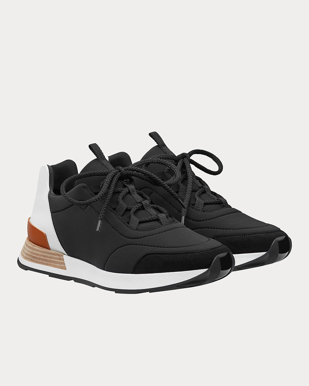 Hermès Buster Noir / Blanc Low Top Sneakers - Sneak in Peace