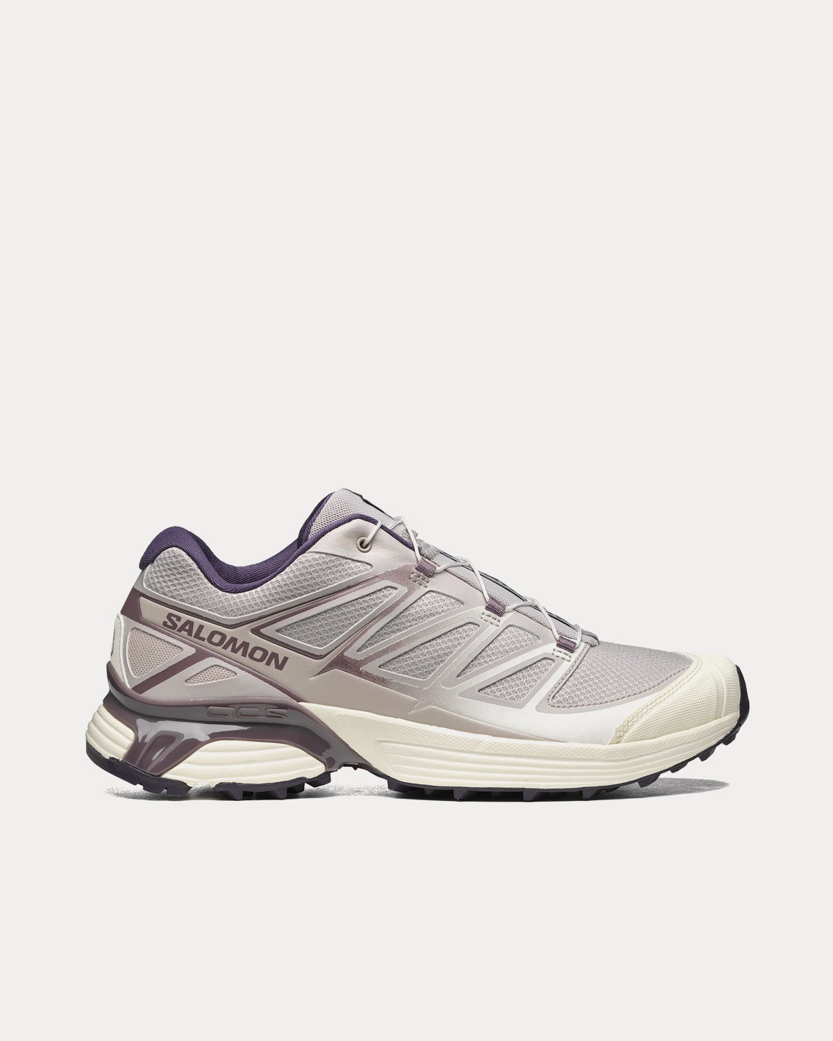 Salomon XT-Pathway Goretex trainers in khaki and beige