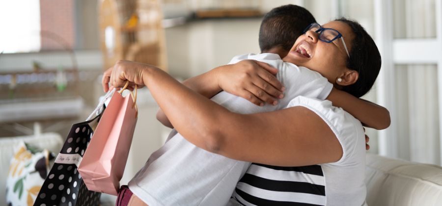 Cadeau utile pour maman : pourquoi et comment le choisir ? - CHEZ