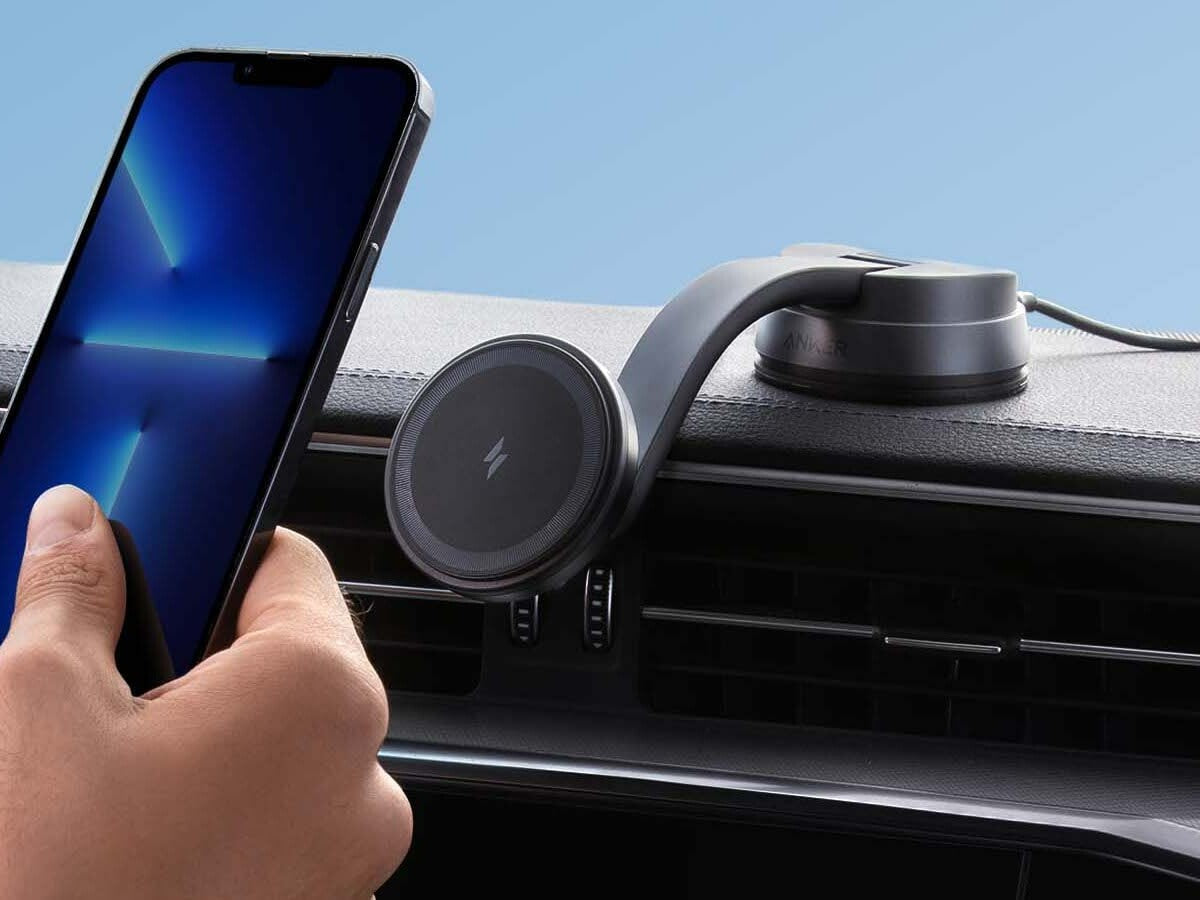 Smart Grip Wireless Charging Car Mount