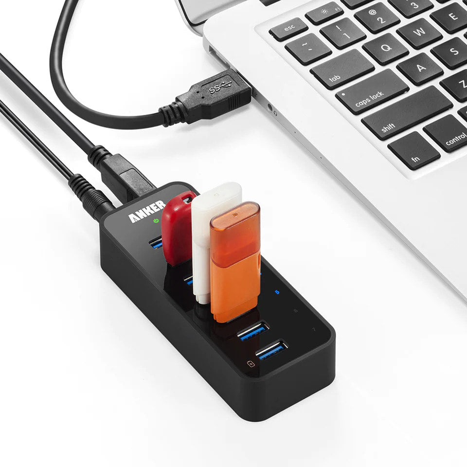 Here are the differences between USB 3.0 vs 3.1 vs 3.2