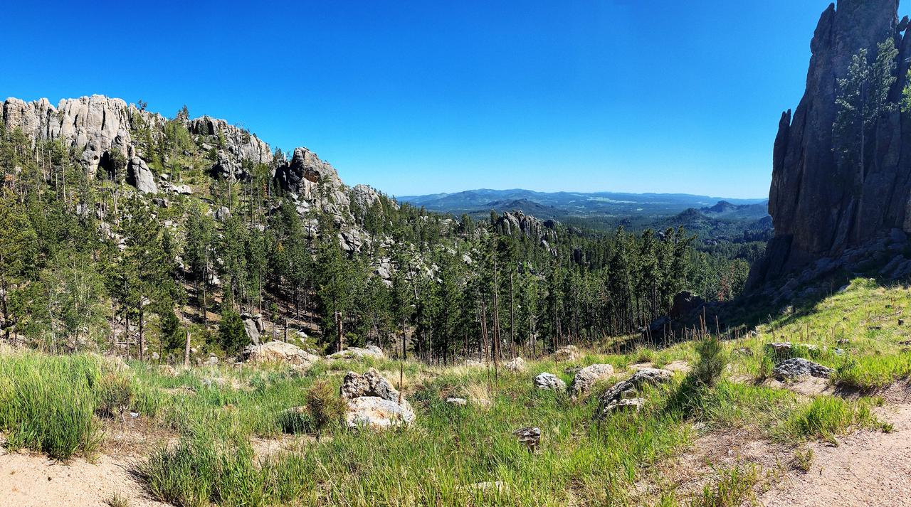 Buffalo Gap National Grassland | BLM Camping. Photo by Tommy Bond on Unsplash