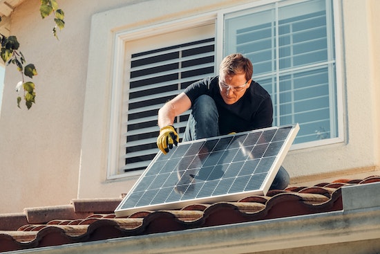 Can Solar Panels Help During A Power Outage? - Bluesel Home Solar