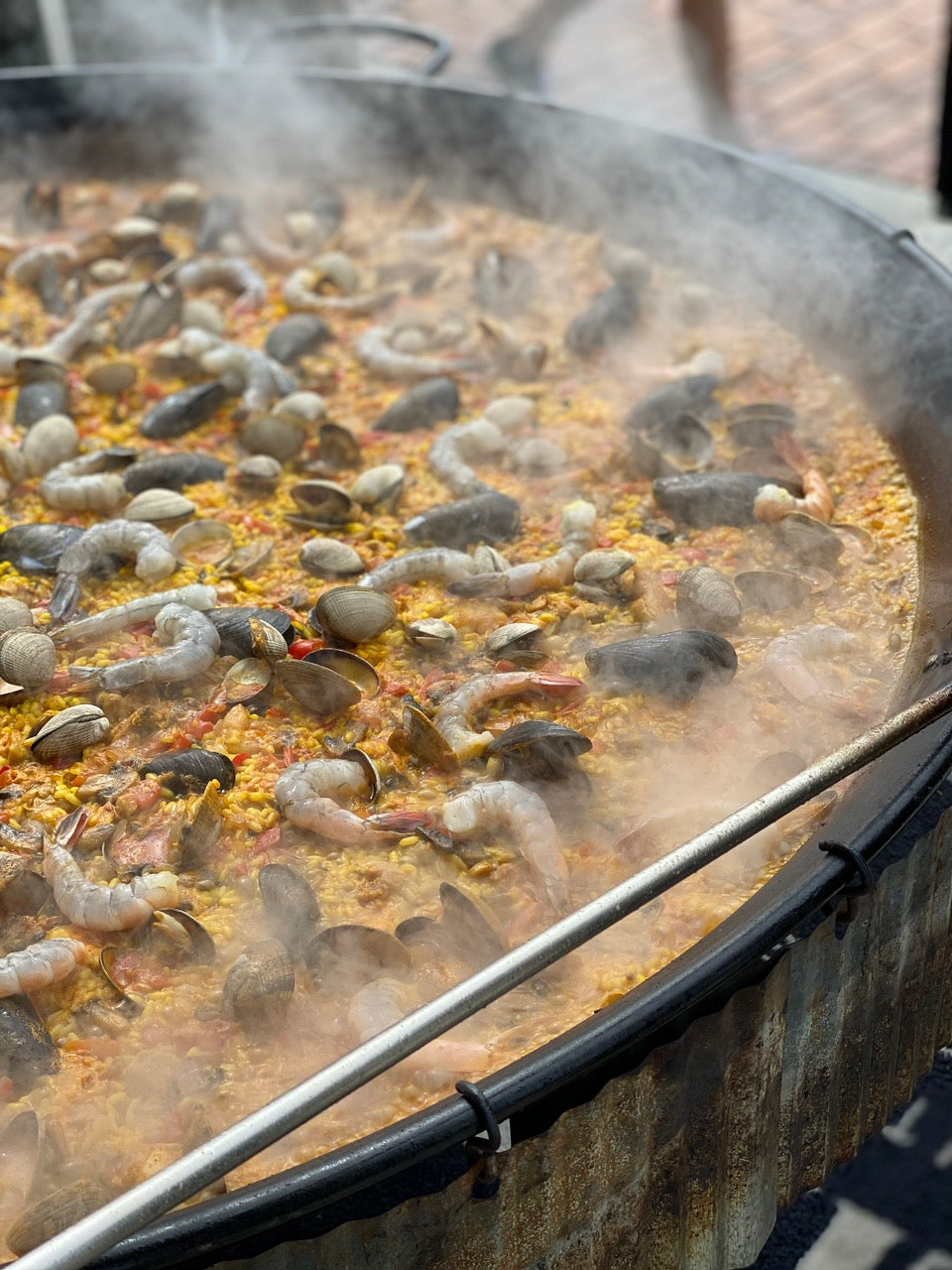 paella vancouver como taperia