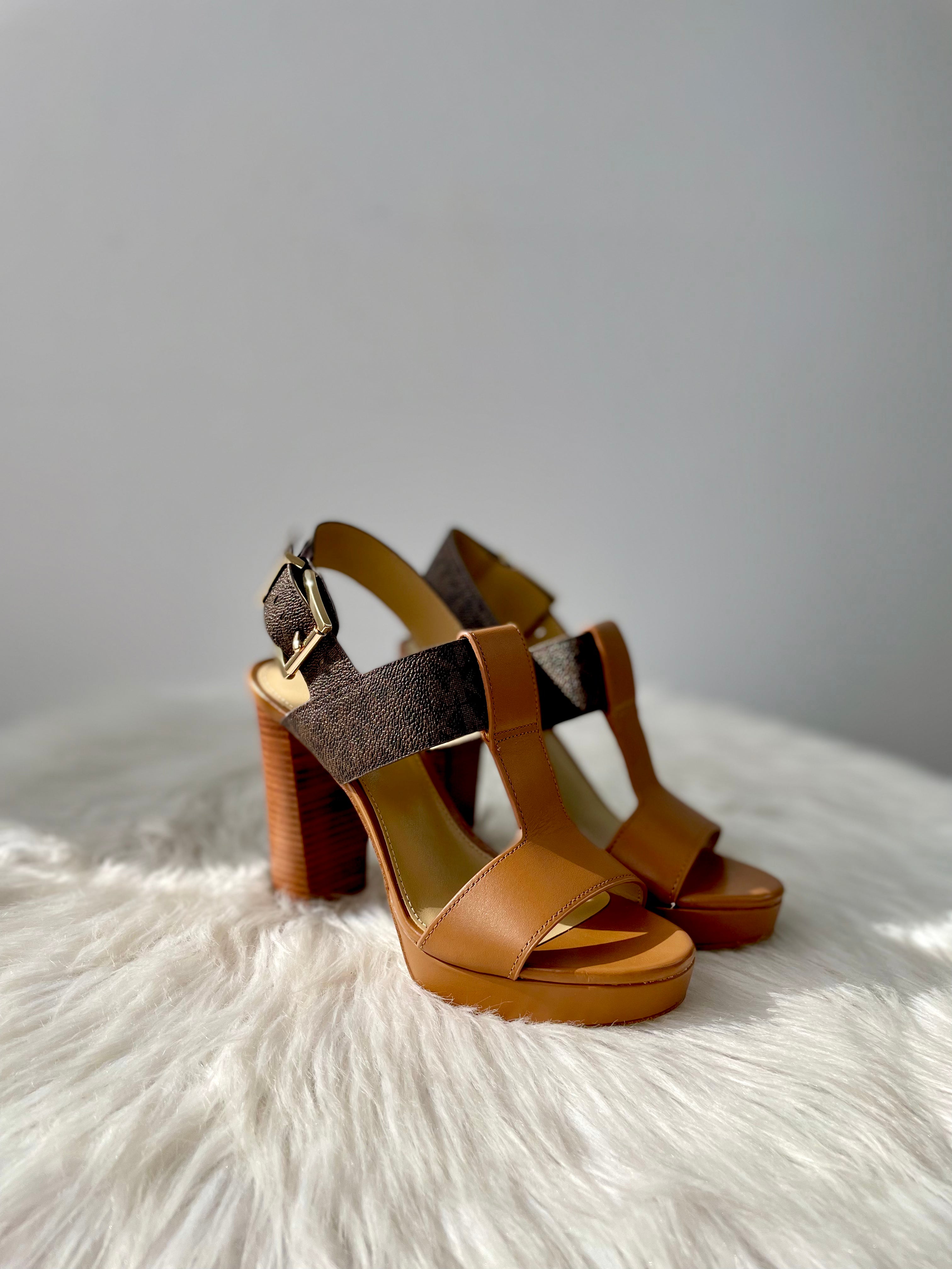 Sandalias Michael Kors Becker T Strap leather brown/acorn – Fra´Gallardo